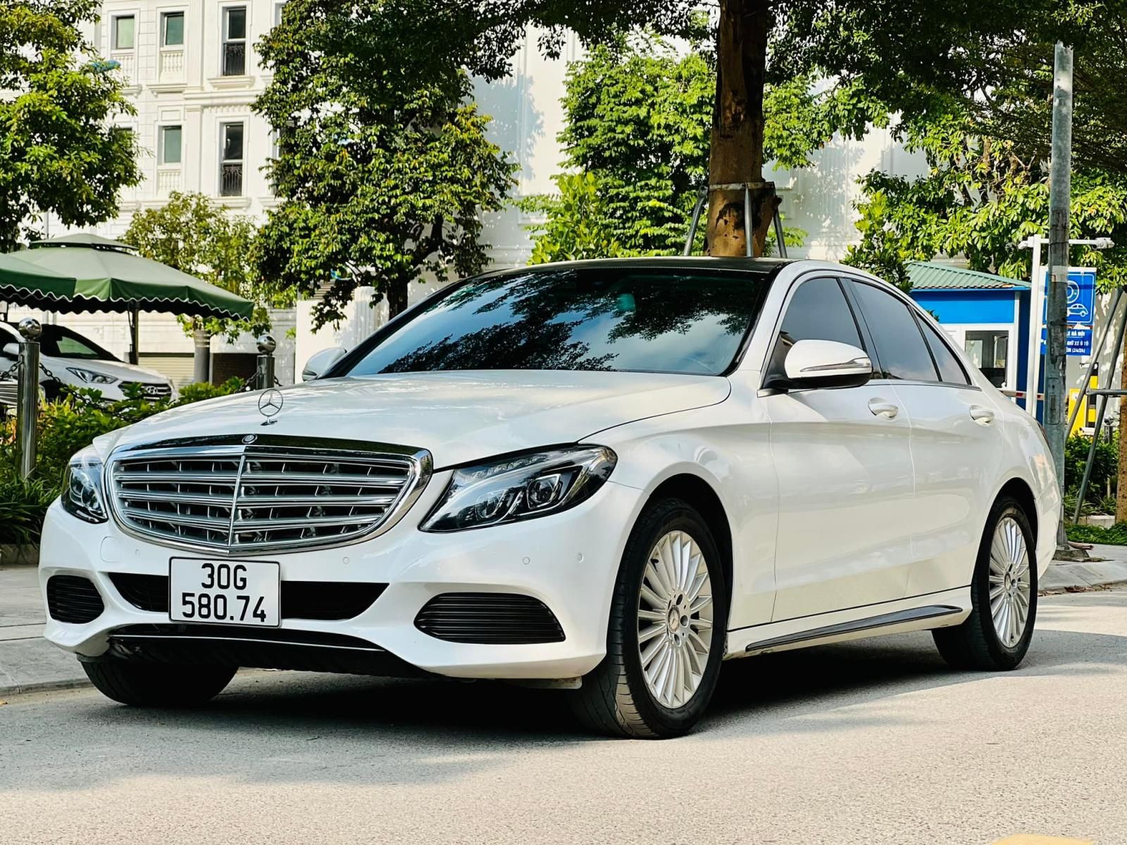 Mercedes-Benz C250 AT 2016 - Bán ô tô Mercedes AT năm sản xuất 2016, màu trắng