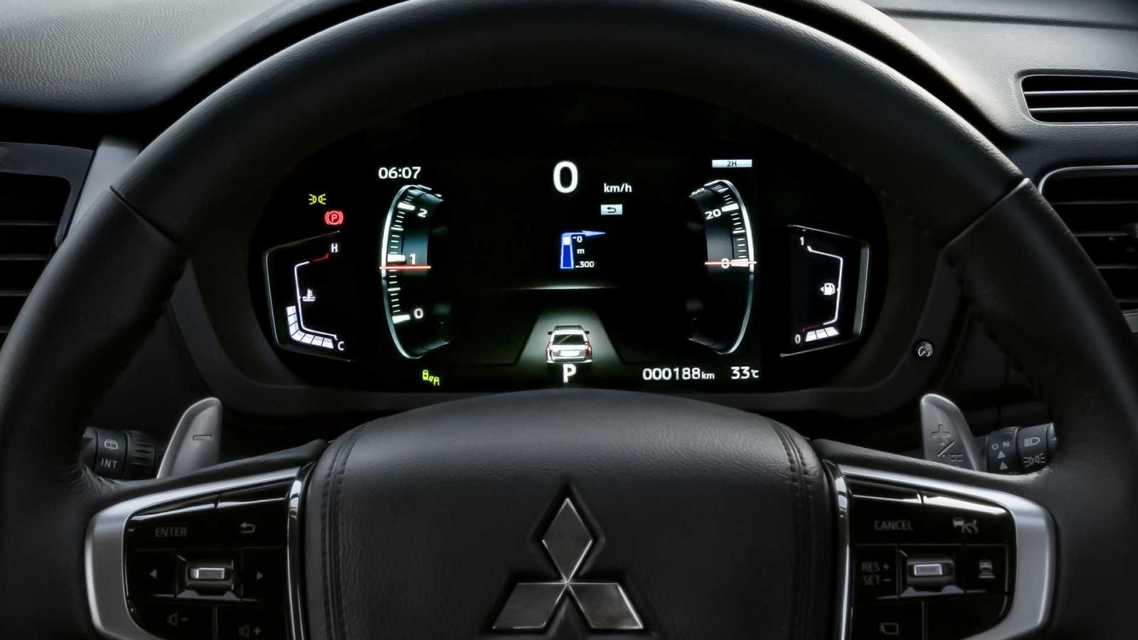 Mitsubishi Pajero Sport 2021 - [Ưu đãi] Pajero Sport AT, xe nhập Thái Lan, ưu đãi 50% thuế trước bạ kèm hỗ trợ về giá