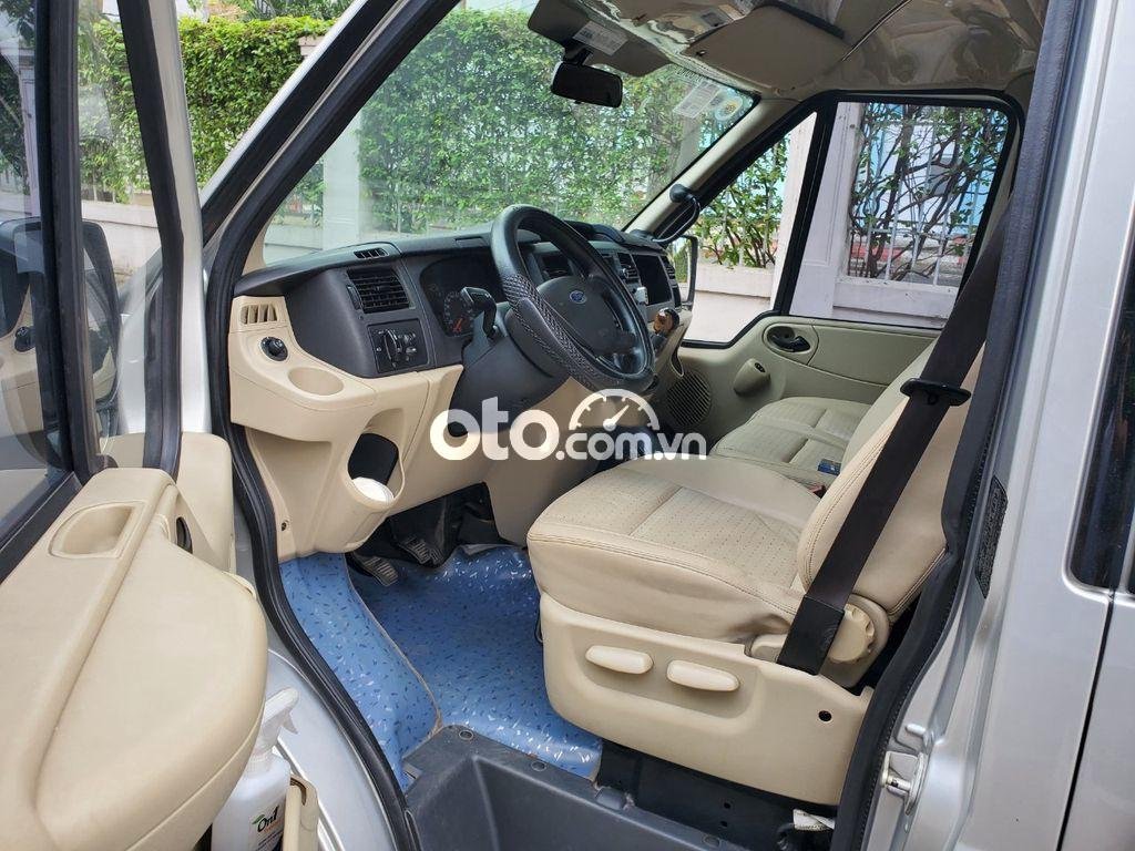 Ford Transit  Luxury  2016 - Bán xe Ford Transit Luxury năm 2016, màu bạc