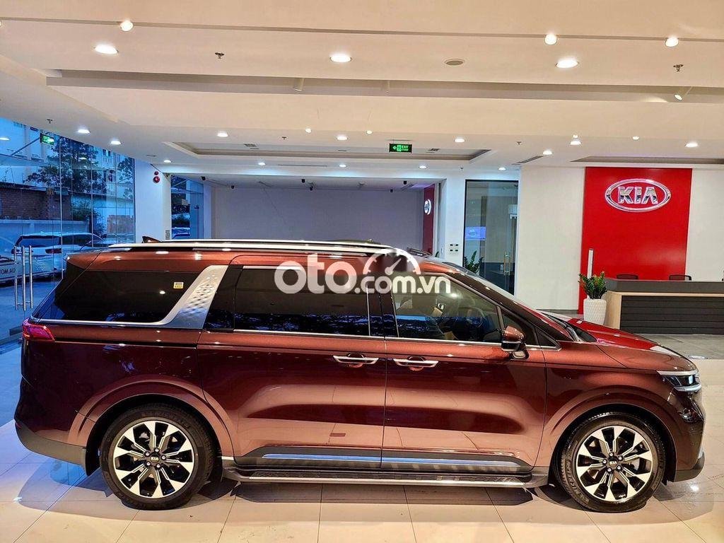 Kia Carnival 2021 - Cần bán Kia Carnival sản xuất 2021, màu đỏ