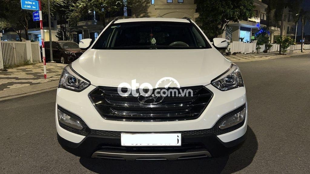 Hyundai Santa Fe 2012 - Cần bán xe Hyundai Santa Fe AT sản xuất 2012, màu trắng, nhập khẩu giá cạnh tranh