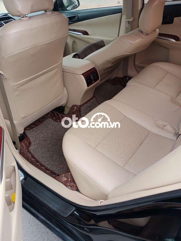 Toyota Camry 2014 - Cần bán Toyota Camry sản xuất 2014