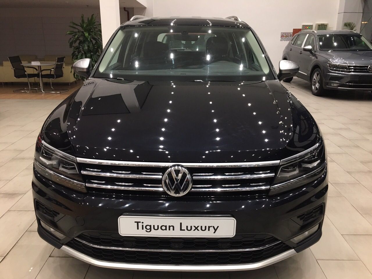 Volkswagen Tiguan Luxury S 2021 - [Ưu đãi khủng] cần bán Volkswagen Tiguan Luxury S sản xuất 2021