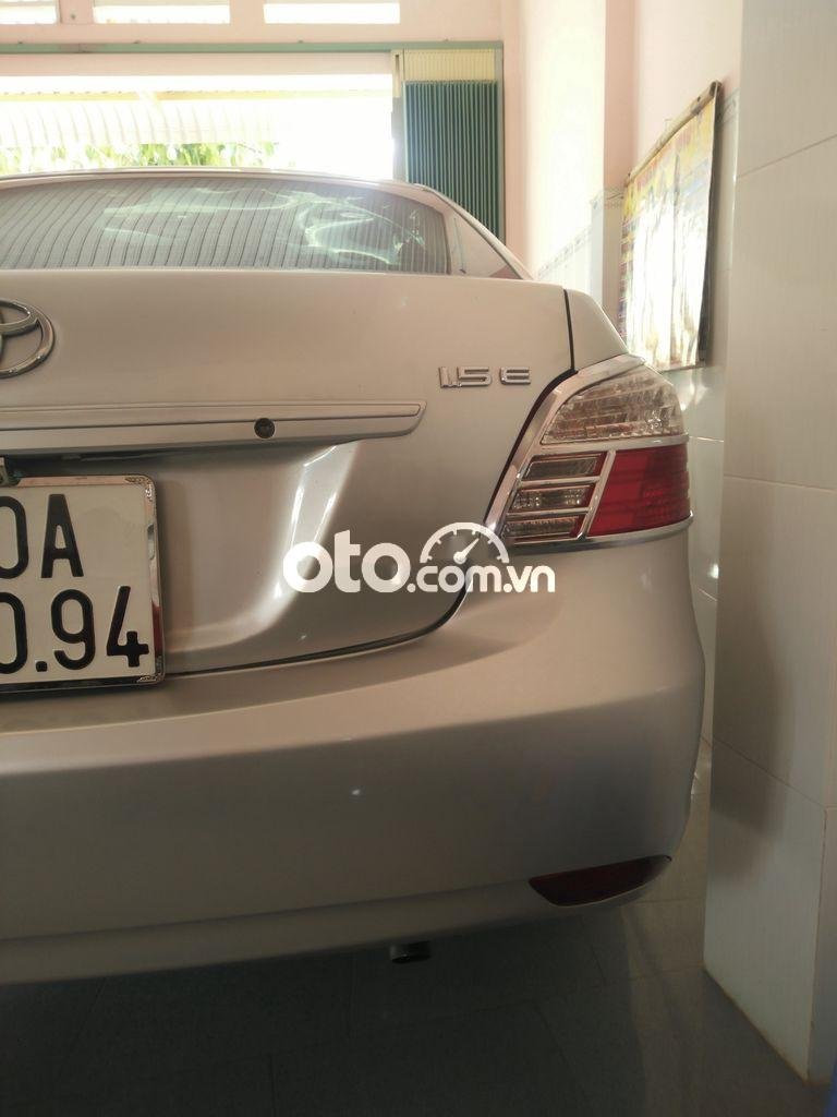 Toyota Vios 2010 - Bán Toyota Vios 1.5E sản xuất 2010, màu bạc