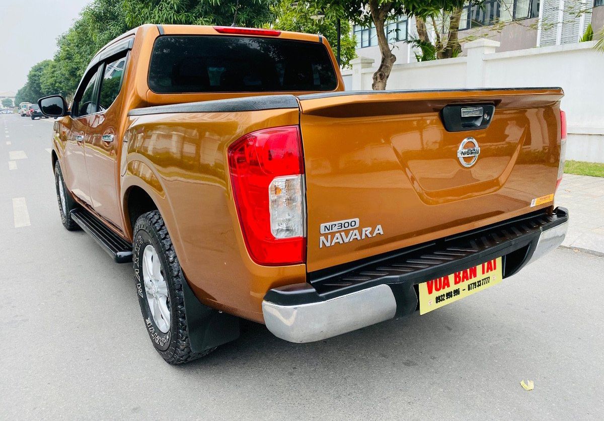 Nissan Navara   E 2016 - Cần bán gấp Nissan Navara E sản xuất năm 2016, nhập khẩu nguyên chiếc 