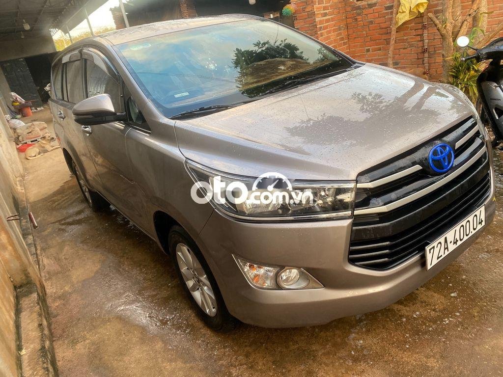 Toyota Innova MT 2017 - Cần bán gấp Toyota Innova MT năm 2017