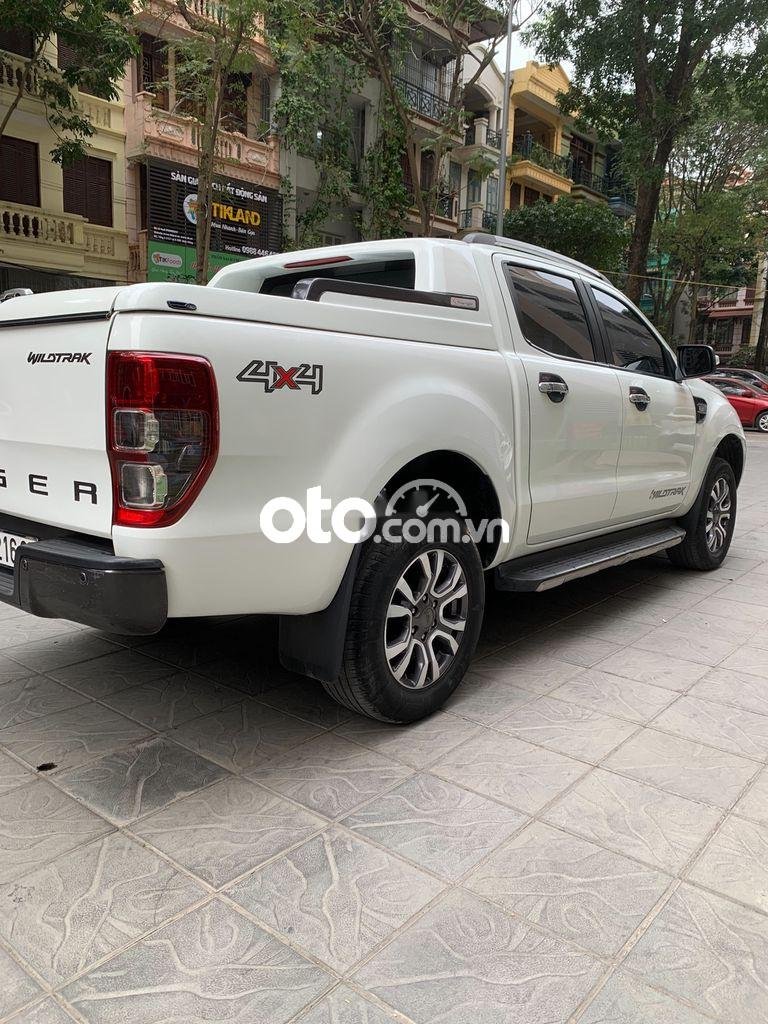 Ford Ranger  Wildtrak 3.2   2017 - Cần bán xe Ford Ranger Wildtrak 3.2 sản xuất năm 2017, màu trắng, nhập khẩu