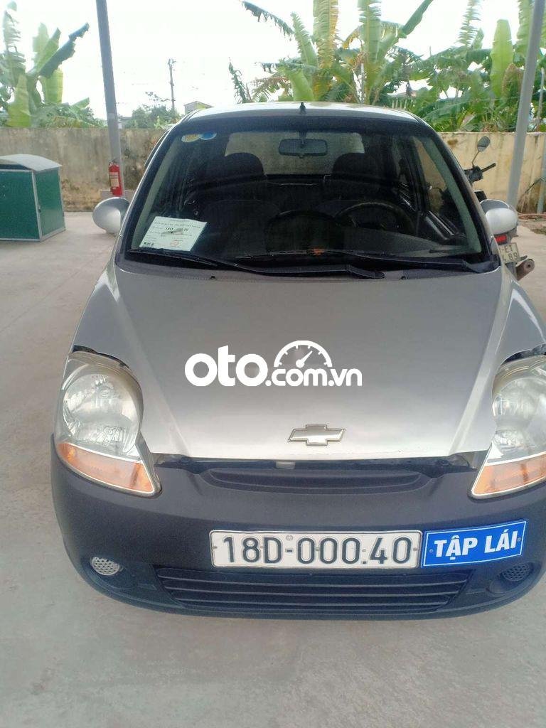 Chevrolet Spark Lite 2012 - Cần bán xe Chevrolet Spark Lite sản xuất 2012, màu bạc, nhập khẩu