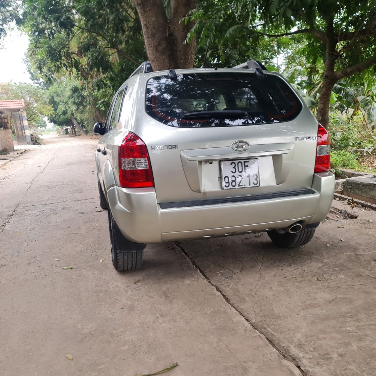 Hyundai Tucson AT 2011 - Bán xe Hyundai Tucson AT sản xuất 2011, xe nhập khẩu, bản full