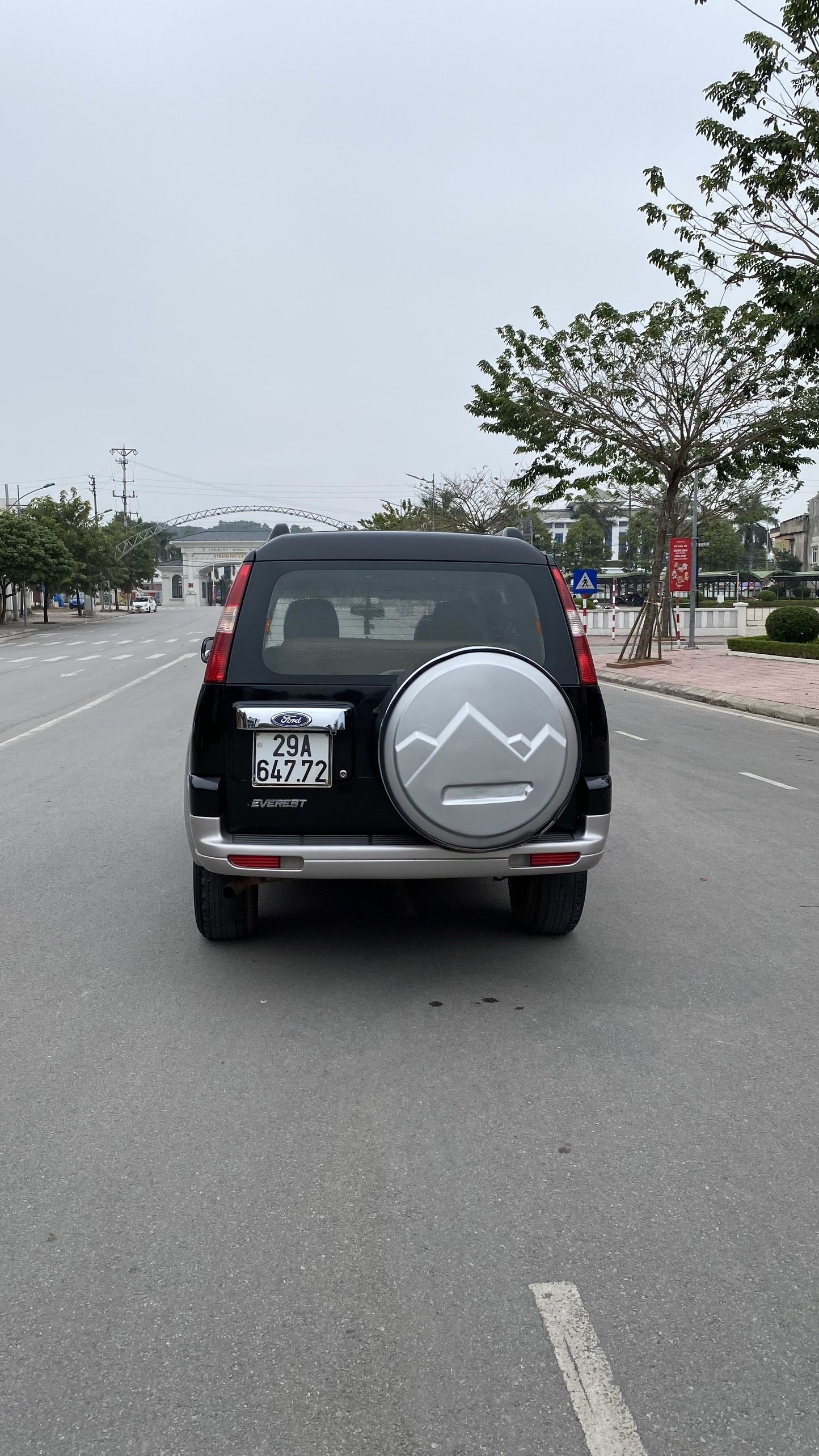 Ford Everest MT 2007 - Xe Ford Everest sản xuất 2007 - Tư nhân chính chủ biển Hà Nội, mầu đẹp nhất của dòng Everest phom mới 2010