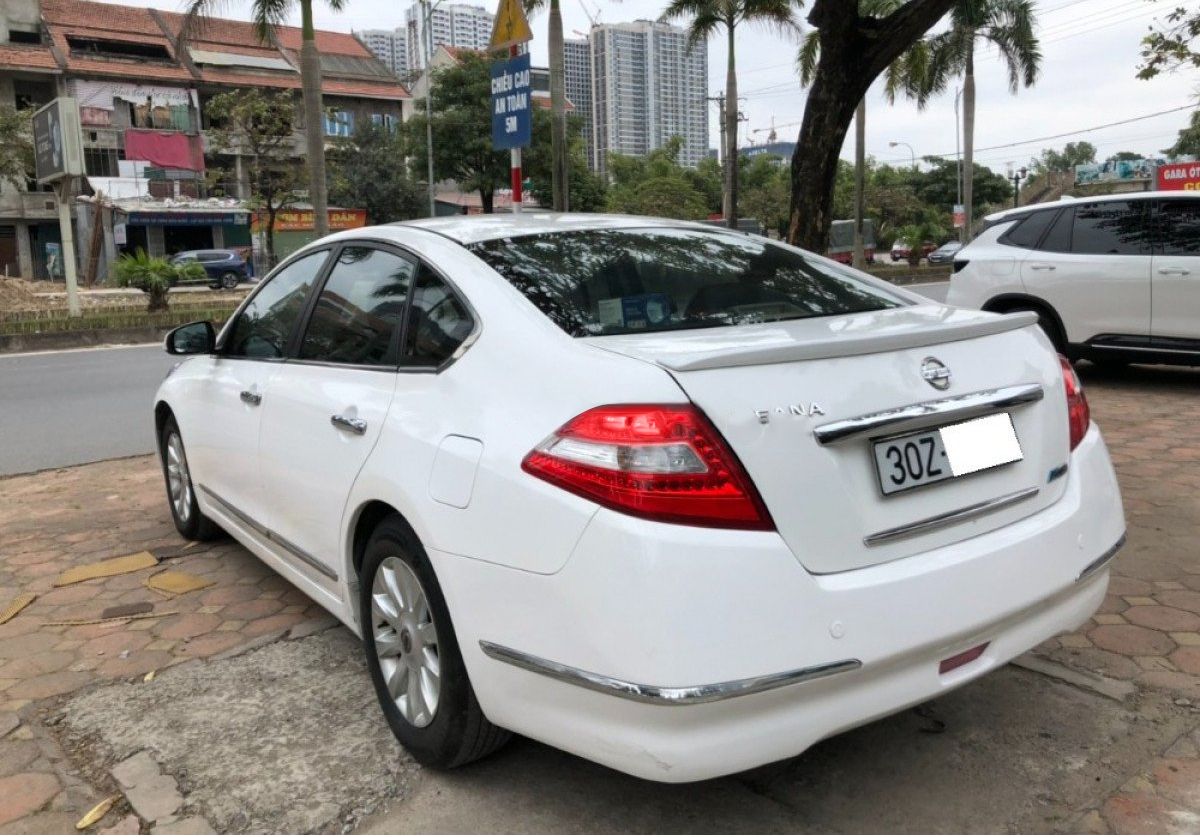 Nissan Teana   2.0 AT  2010 - Bán ô tô Nissan Teana 2.0 AT sản xuất năm 2010, màu trắng, nhập khẩu nguyên chiếc