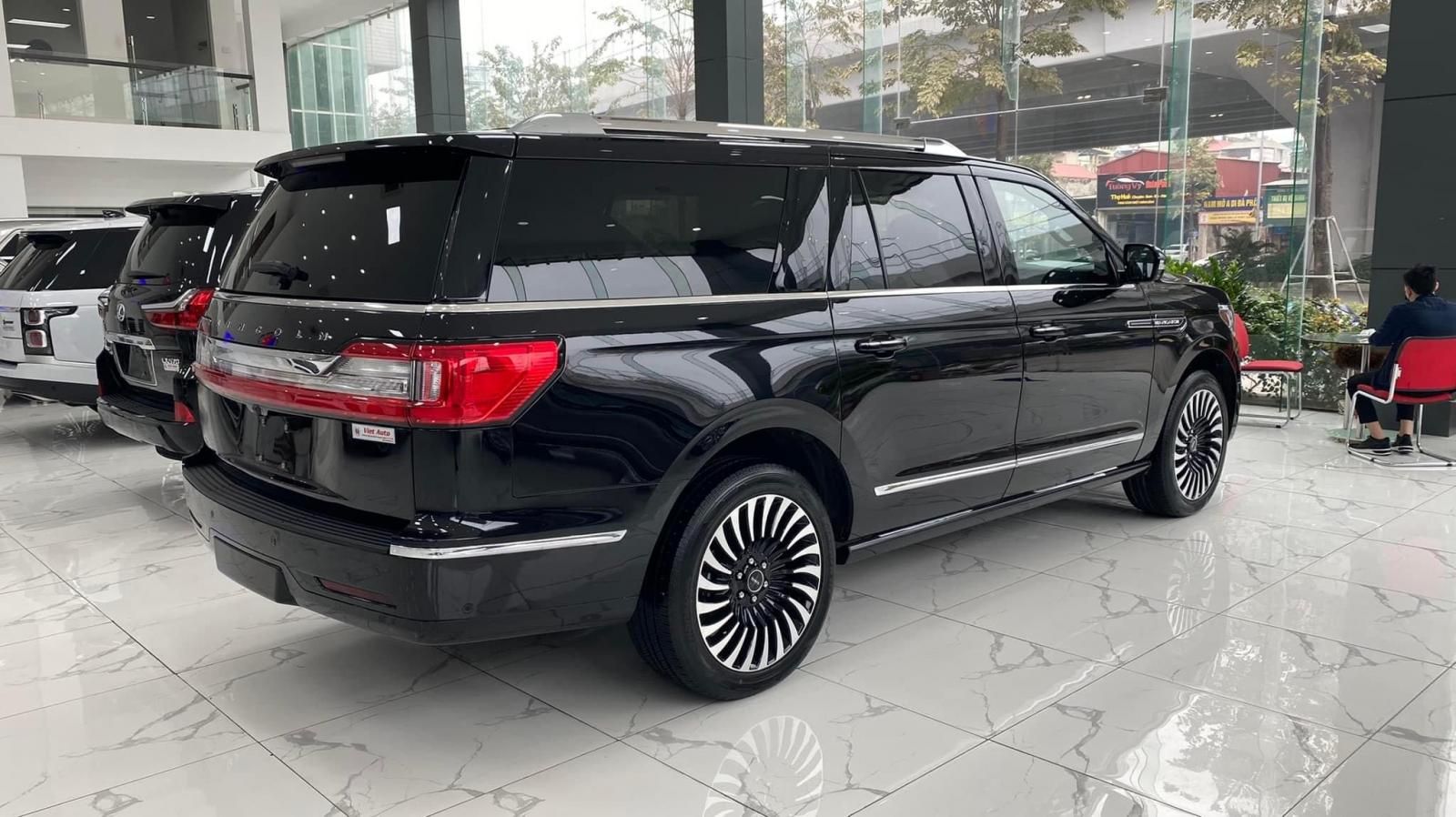 Lincoln Navigator 2021 - Bán Lincoln Navigtor L Black Label màu đen model 2022, mới 100%, xe giao ngay