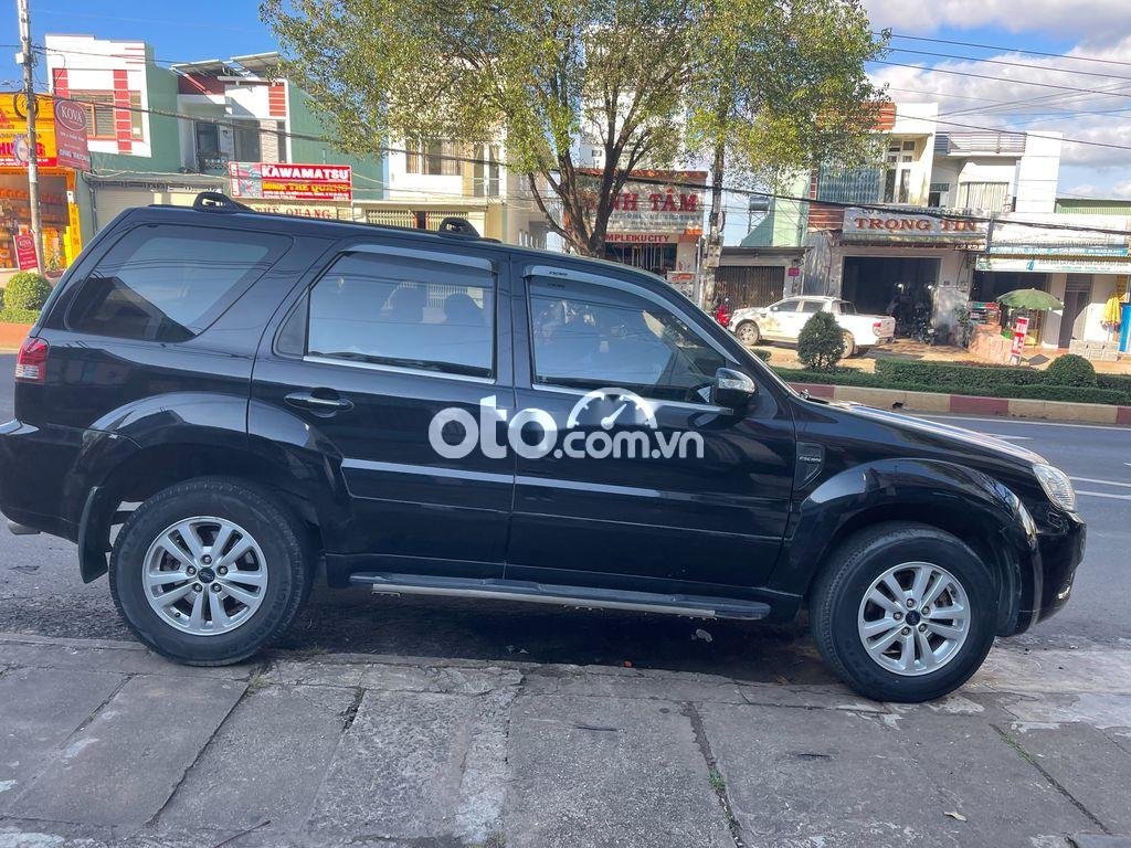 Ford Escape XLT 2010 - Bán Ford Escape XLT sản xuất 2010, màu đen