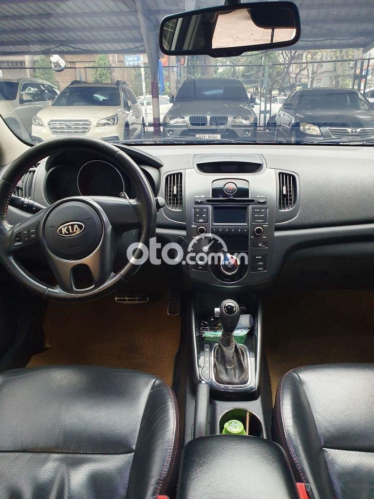 Kia Forte EX 2011 - Cần bán gấp Kia Forte EX sản xuất 2011, màu trắng chính chủ