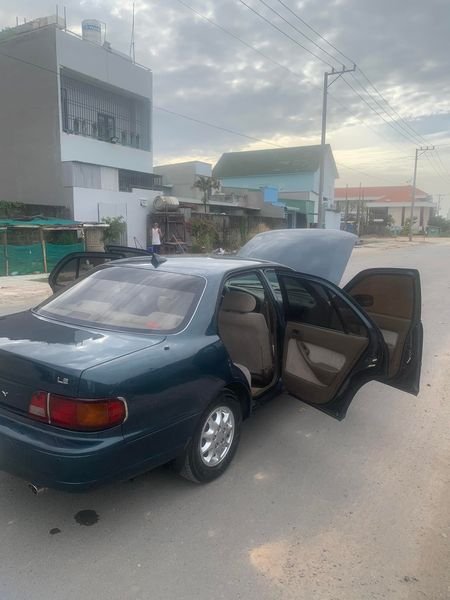 Toyota Camry LE 1996 - Bán xe Toyota Camry LE sản xuất 1996, màu xanh