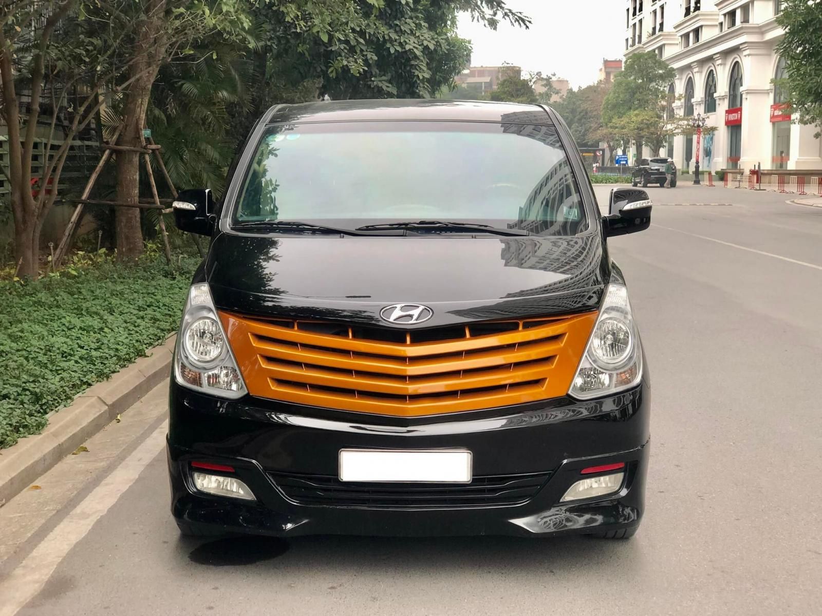 Hyundai Starex 2014 - Cần bán Hyundai Starex H 1 VIP Limosine sản xuất 2014, giá tốt