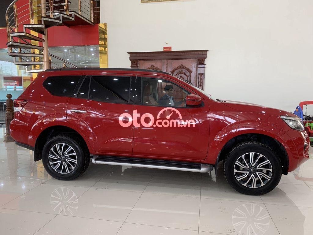 Nissan Terrano  E 2.5 AT 2WD 2019 - Cần bán gấp Nissan Terrano E 2.5 AT 2WD năm 2019, màu đỏ, xe nhập 