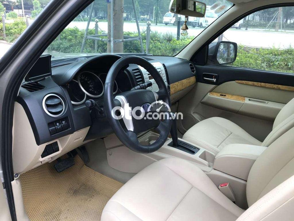 Ford Everest Limited 4x2 2011 - Cần bán Ford Everest Limited 4x2 năm 2011