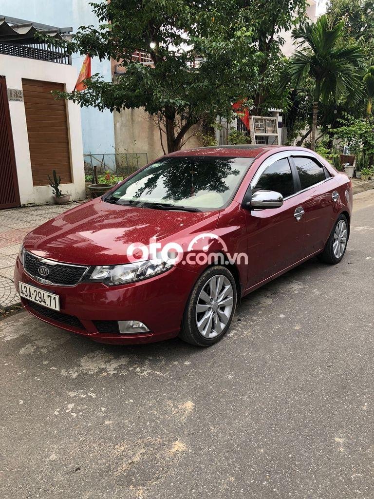 Kia Forte MT 2013 - Bán Kia Forte MT năm 2013, màu đỏ, giá 299tr