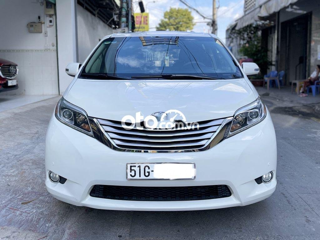 Toyota Sienna  3.5l Limited 2016 - Bán Toyota Sienna 3.5l Limited năm 2016, màu trắng, nhập khẩu nguyên chiếc