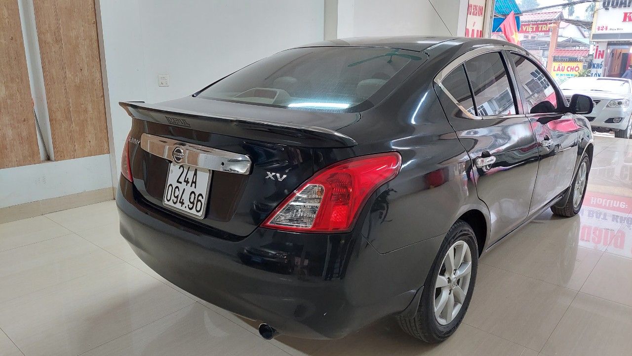 Nissan Sunny 2015 - Cần bán gấp ô tô Nissan Sunny năm sản xuất 2015, màu đen, giá chỉ 310 triệu