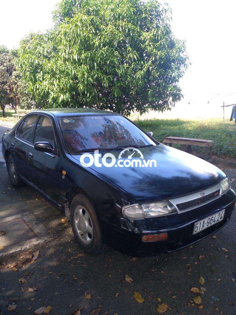 Nissan Bluebird MT 1993 - Bán xe Nissan Bluebird MT năm 1993, màu đen