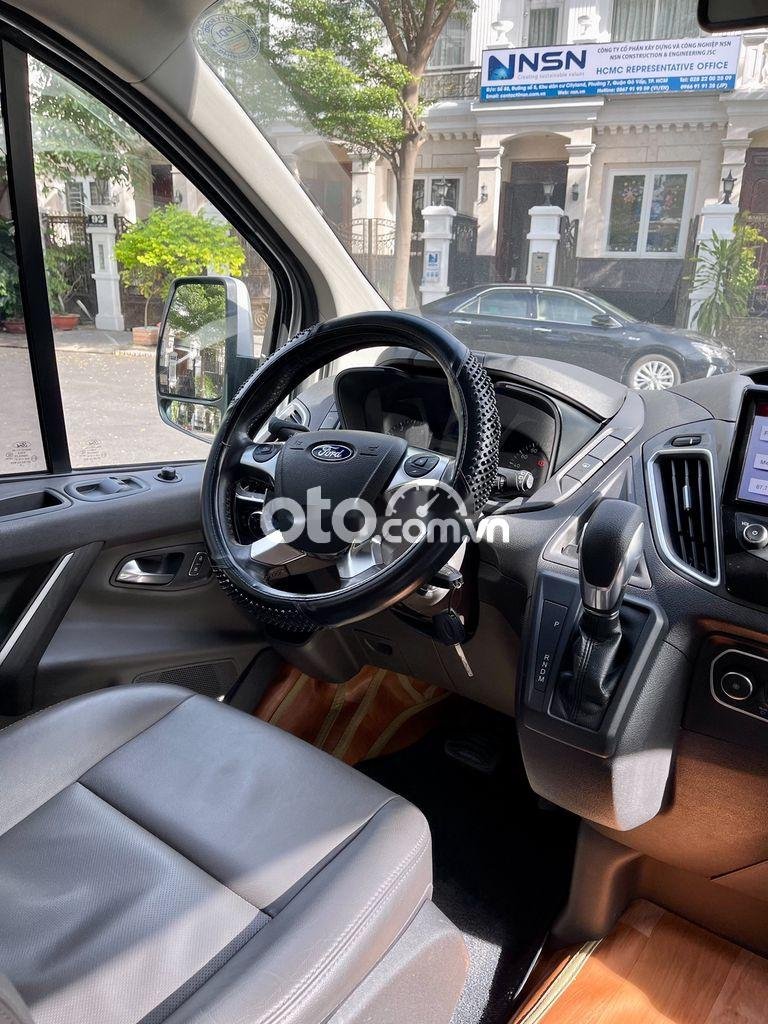 Ford Tourneo Titanium 2019 - Bán Ford Tourneo Titanium sản xuất năm 2019, màu trắng, 808tr