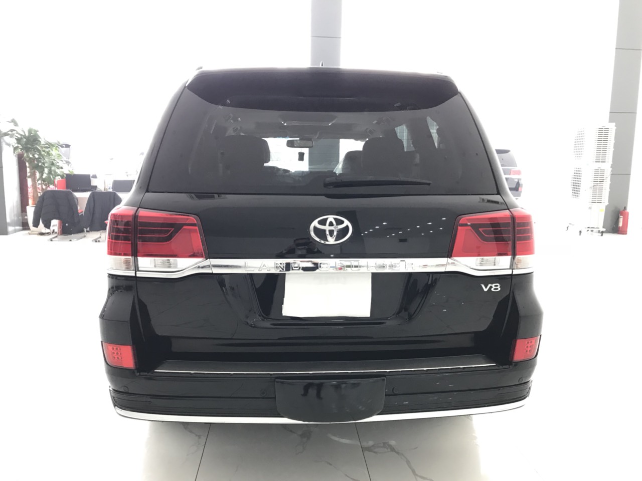Bán ô tô Toyota Land Cruiser đời 2013, màu đen, nhập khẩu