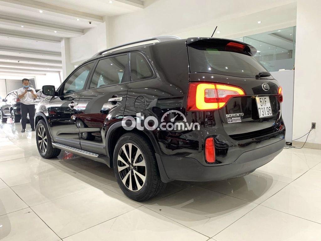 Kia Sorento GATH 2016 - Bán Kia Sorento GATH sản xuất 2016, màu đen