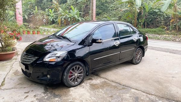 Toyota Vios Limo 2012 - Cần bán lại xe Toyota Vios Limo sản xuất năm 2012, màu đen