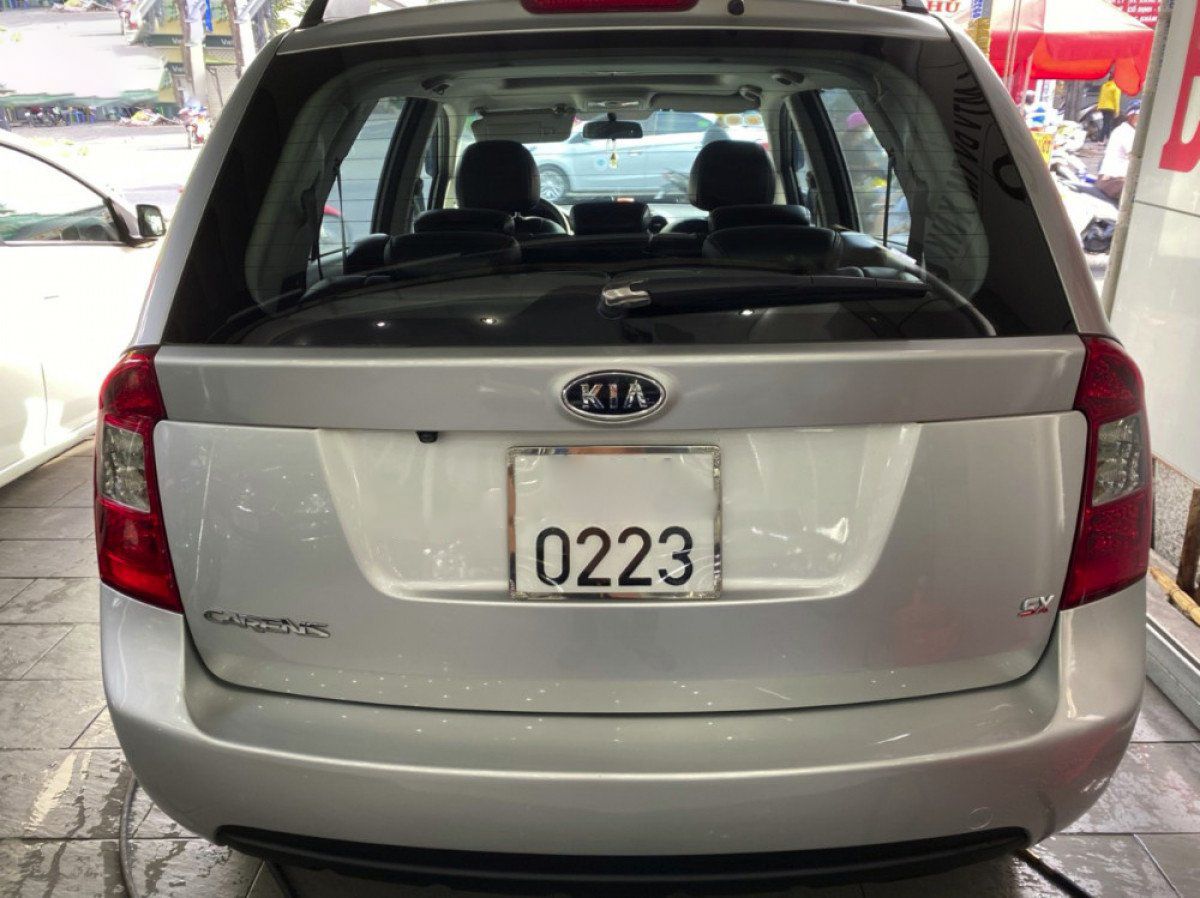 Kia Carens   SX 2.0 AT  2009 - Bán Kia Carens SX 2.0 AT năm 2009, màu bạc, 265tr