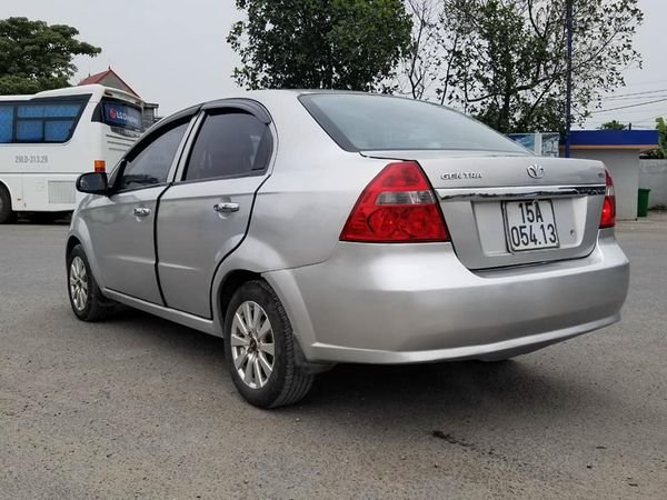 Daewoo Gentra 2008 - Cần bán lại xe Daewoo Gentra SX năm sản xuất 2008, màu bạc