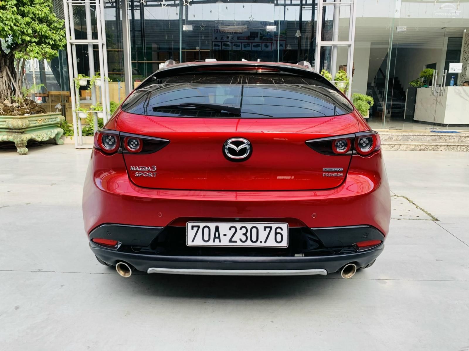 Mazda 3 2019 - Bán Mazda 3 hatchback năm sản xuất 2019 màu đỏ xe chủ đi giữ gìn nhìn như xe mới, nguồn gốc rõ ràng, bao rút gốc hồ sơ, sang tên/ủy quyền vô tư