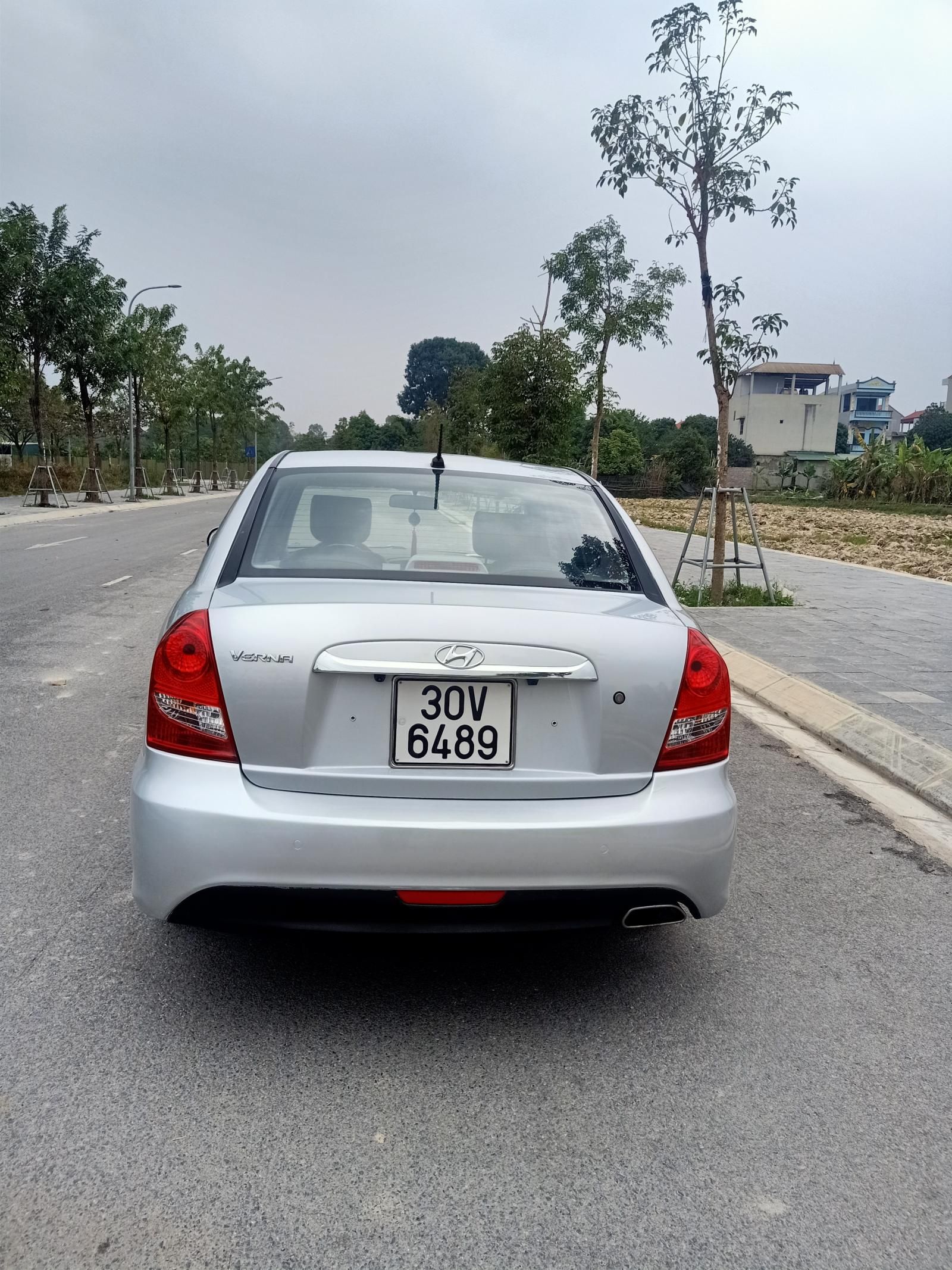 Hyundai Verna AT 2009 - Bán Hyundai Verna năm sản xuất 2009