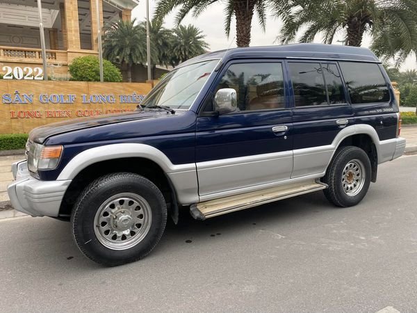 Mitsubishi Pajero  3.0 V6 2004 - Bán xe Mitsubishi Pajero 3.0 V6 sản xuất năm 2004, màu xanh lam, giá chỉ 150 triệu