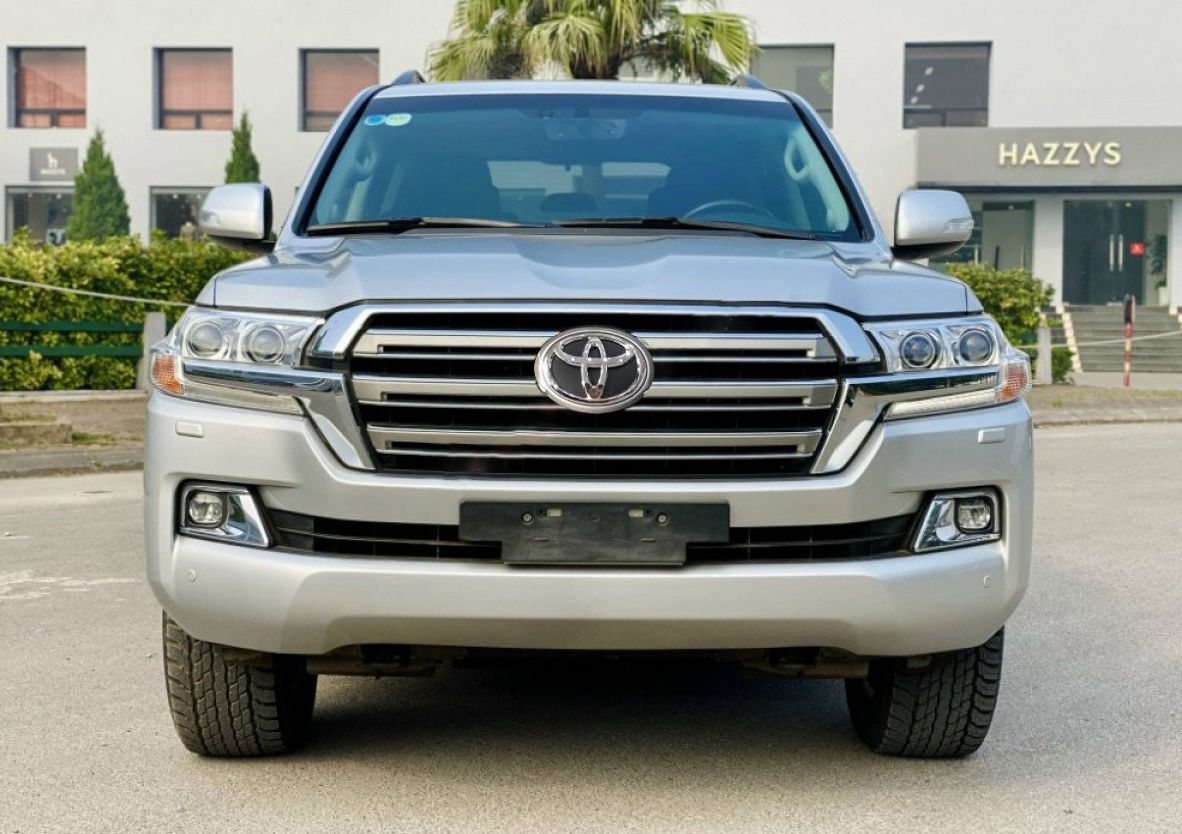 Toyota Land Cruiser   VX 4.6 V8  2019 - Bán xe Toyota Land Cruiser VX 4.6 V8 năm sản xuất 2019, màu bạc, nhập khẩu nguyên chiếc