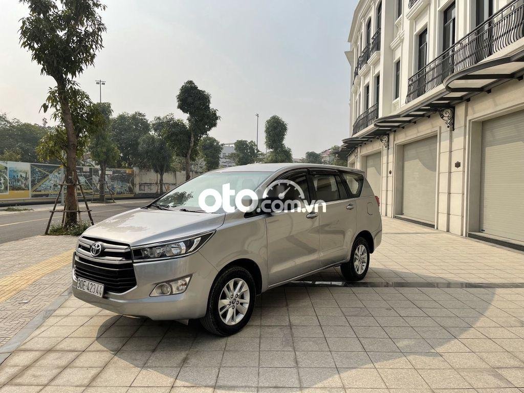 Toyota Innova 2017 - Bán Toyota Innova 2.0E năm sản xuất 2017, giá 475tr