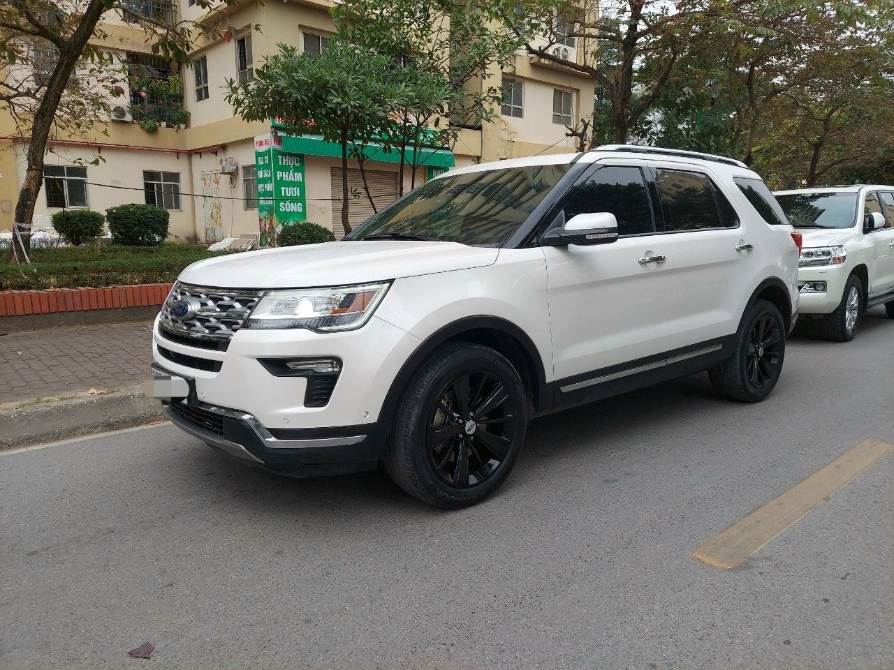 Ford Explorer 2018 - Bán Ford Explorer đăng ký 2018 mới 95% giá tốt 1 tỷ 757tr