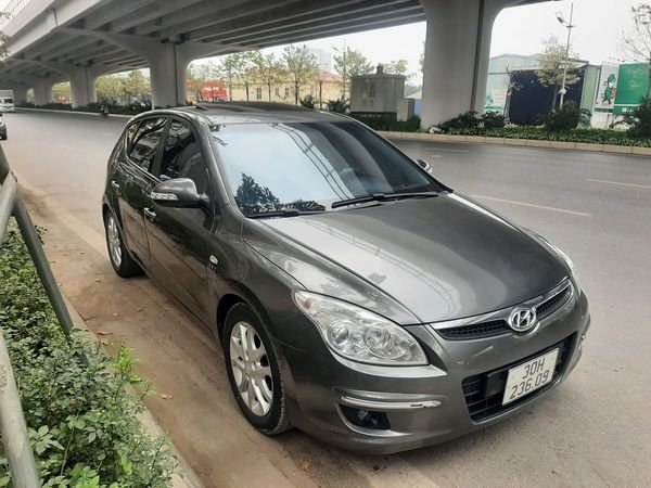 Hyundai i30 1.6AT  2008 - Bán Hyundai i30 1.6AT năm 2008, màu xám