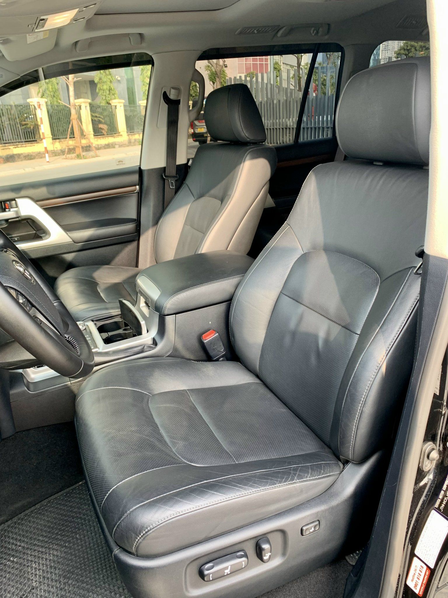 Toyota Land Cruiser VX 4.6 V8 2019 - Bán Toyota Land Cruiser VX 4.6 V8 sản xuất năm 2019