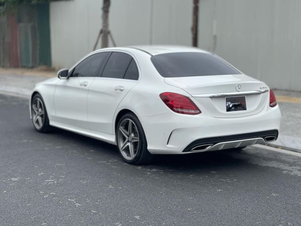 Mercedes-Benz C250 AMG 2015 - Bán Mercedes C250 AMG năm 2015, màu trắng