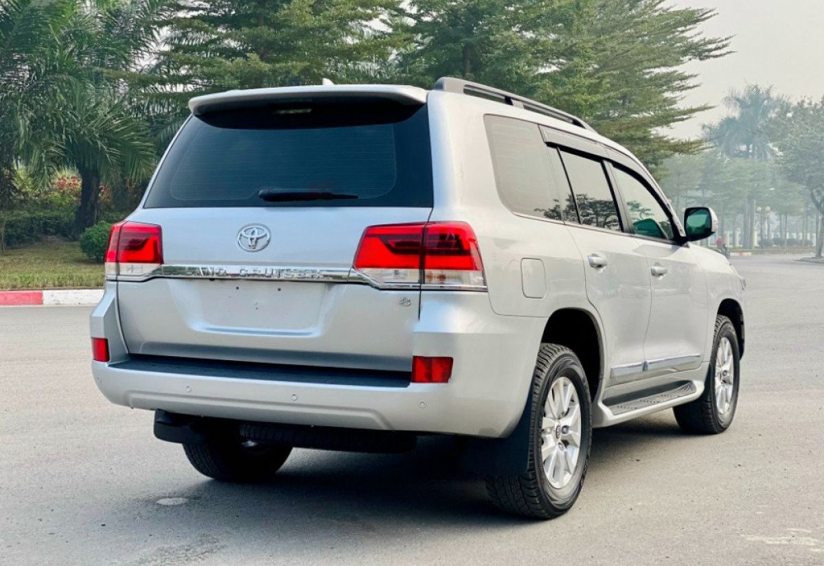 Toyota Land Cruiser   VX 4.6 V8  2019 - Bán xe Toyota Land Cruiser VX 4.6 V8 năm sản xuất 2019, màu bạc, nhập khẩu nguyên chiếc