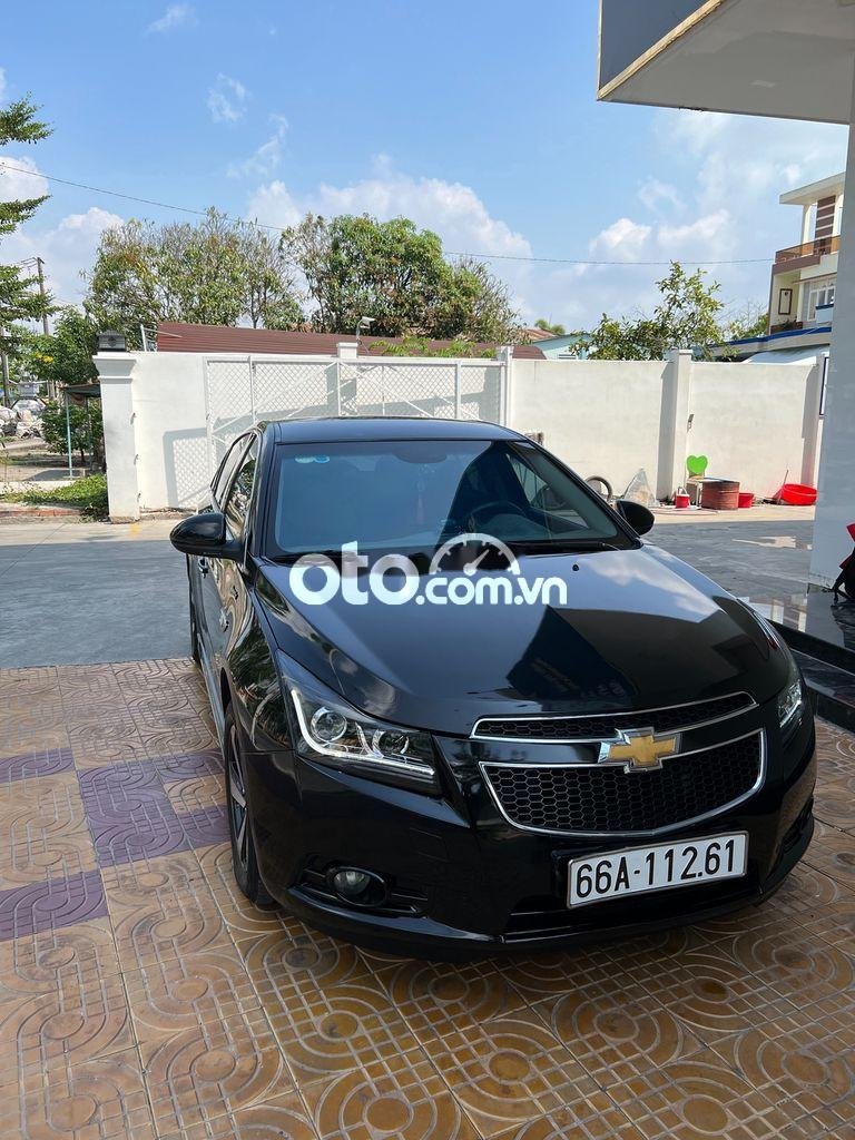 Chevrolet Cruze   LTZ 1.8L 2011 - Bán Chevrolet Cruze LTZ 1.8L năm 2011, màu đen, xe nhập