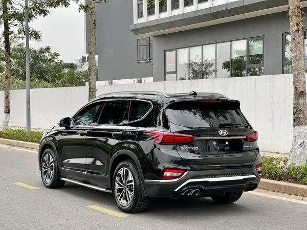 Hyundai Santa Fe Premium 2019 - Bán ô tô Hyundai Santa Fe Premium năm sản xuất 2019, màu đen