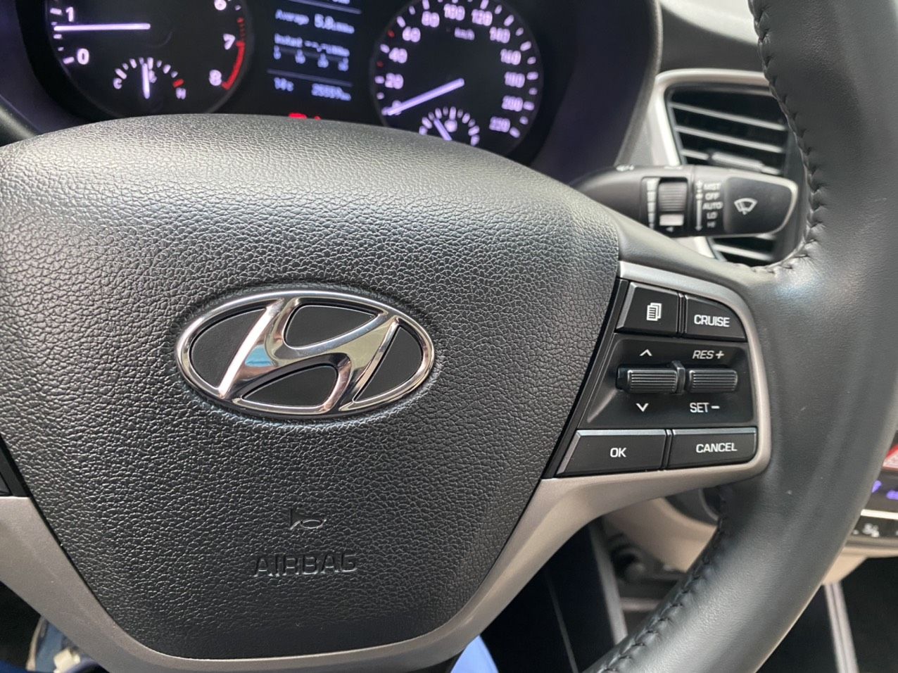 Hyundai Accent 1.4AT 2019 - Bán xe Hyundai Aceent năm sản xuất 2019 bản đặc biệt, màu đen, giá tốt, thủ tục sang tên nhanh gọn