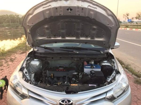 Toyota Vios 2014 - Bán ô tô Toyota Vios 1.5E MT sản xuất năm 2014, màu bạc