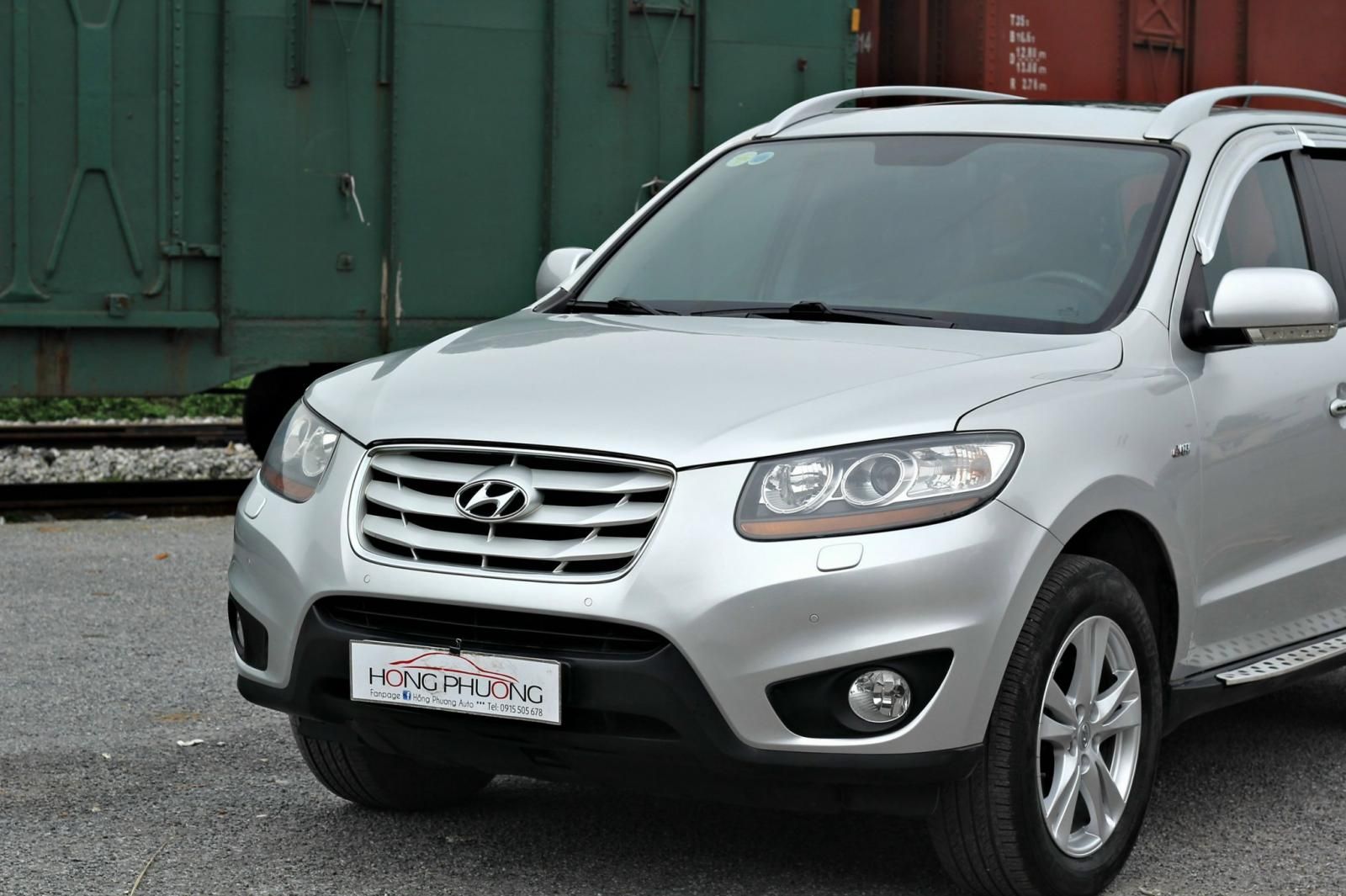 Hyundai Santa Fe 2010 - Bán Hyundai Santa Fe SLX sản xuất 2010, màu bạc, giá tốt, giấy tờ hợp pháp, thủ tục sang tên nhanh gọn