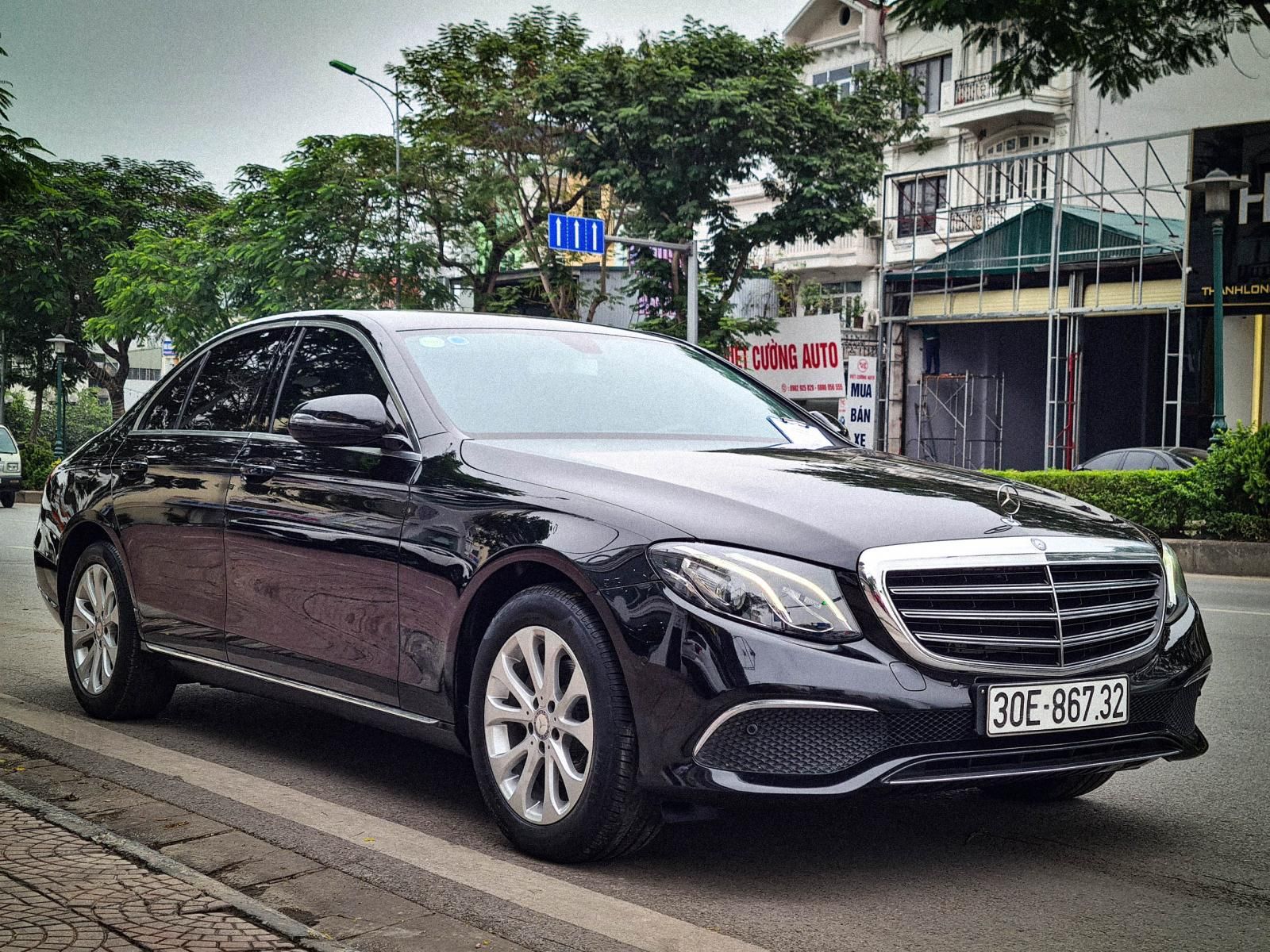 Mercedes-Benz 2016 - Cần bán Mercedes-Benz E200 2016 biển Hà Nội