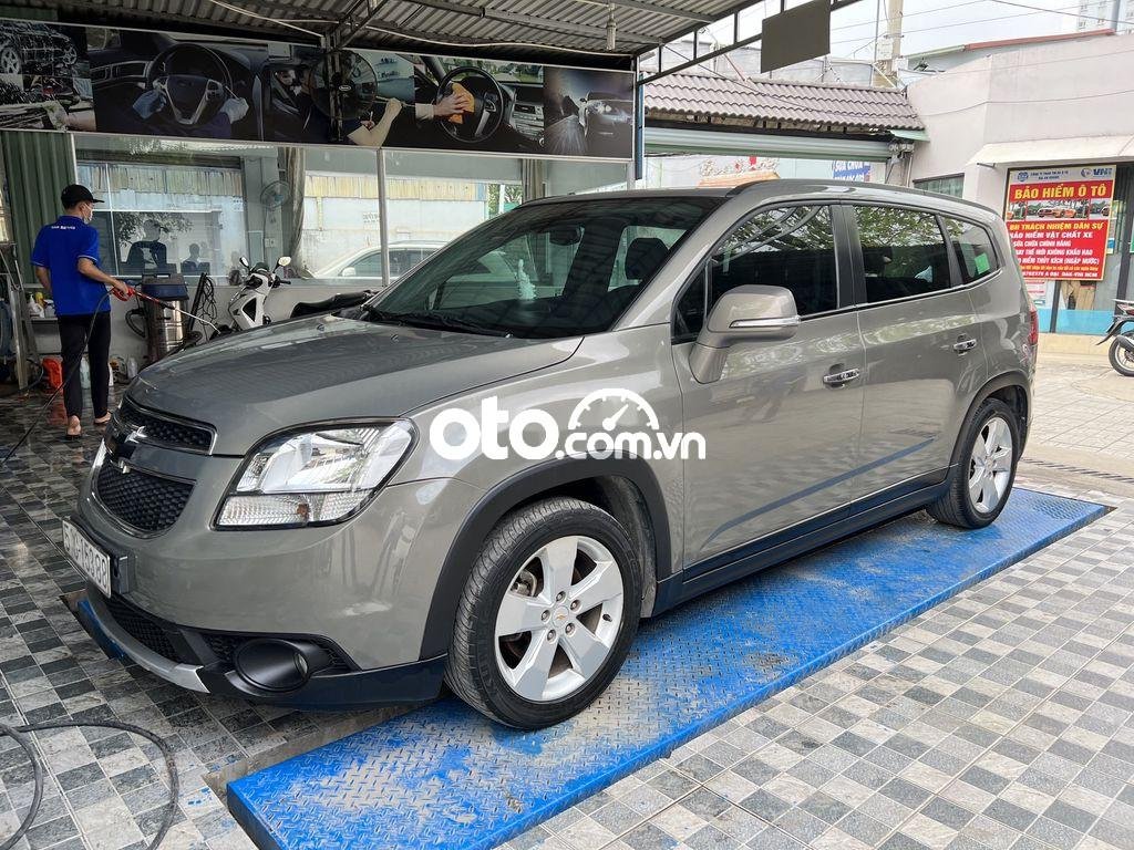 Chevrolet Orlando   LTZ 1.8AT 2017 - Cần bán lại xe Chevrolet Orlando LTZ 1.8AT sản xuất năm 2017, giá 430tr