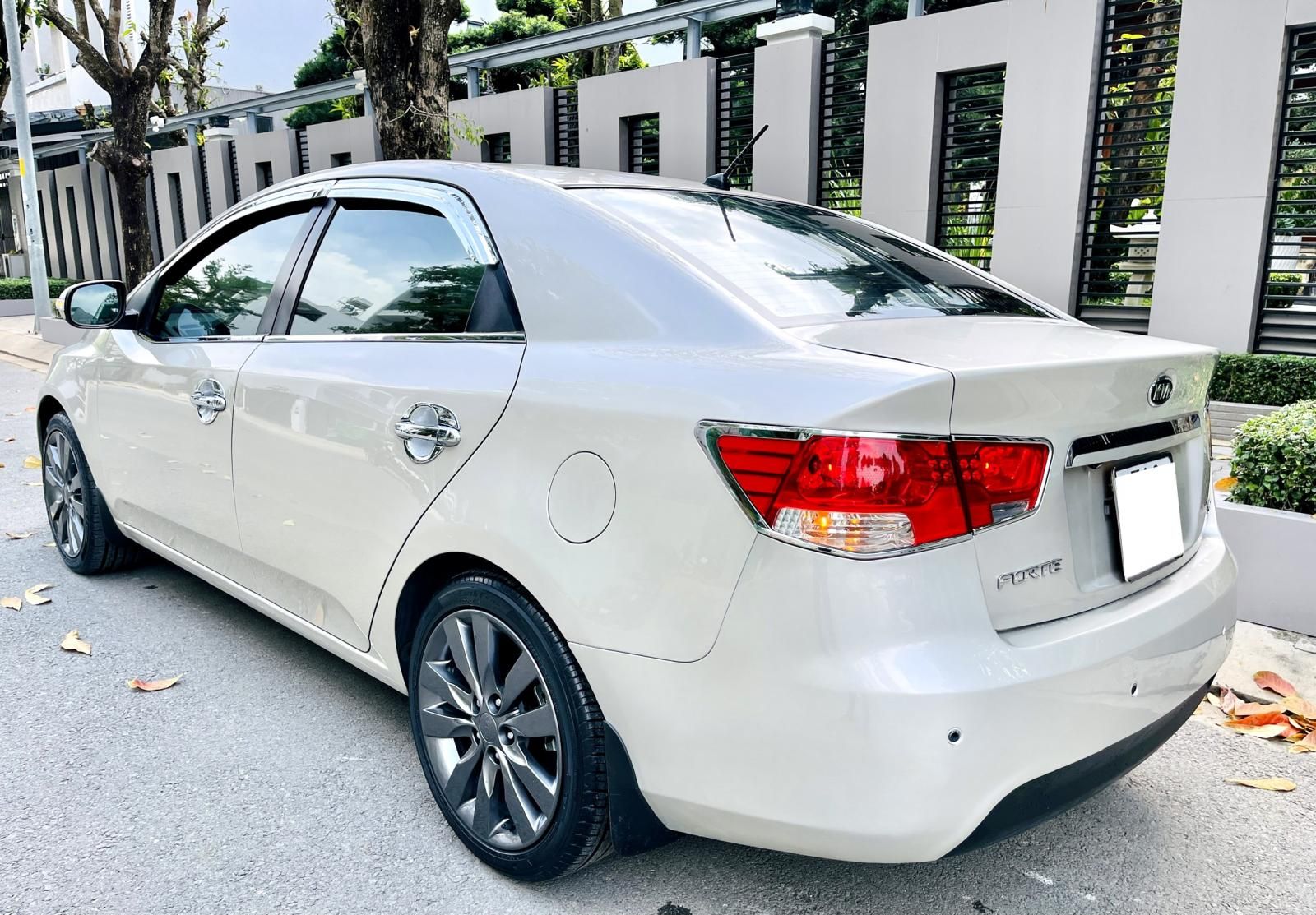 Kia Forte 2010 - Kia Forte tự động S AT bản full options mode 2011